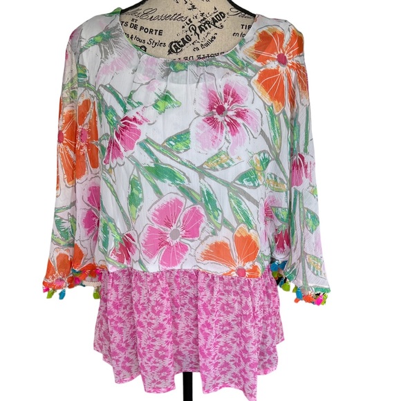 Cupio Blouse - Picture 3 of 13